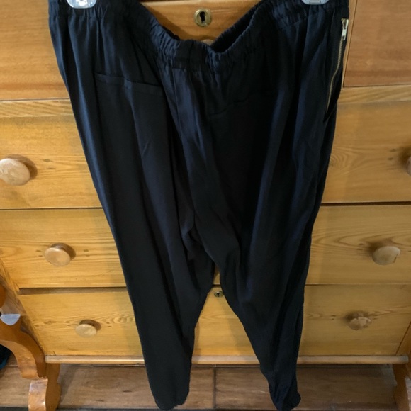 Vintage Silky dress Pants cinched cuff Gold Zipper at Ankle & Front Tie Size L - Picture 2 of 12